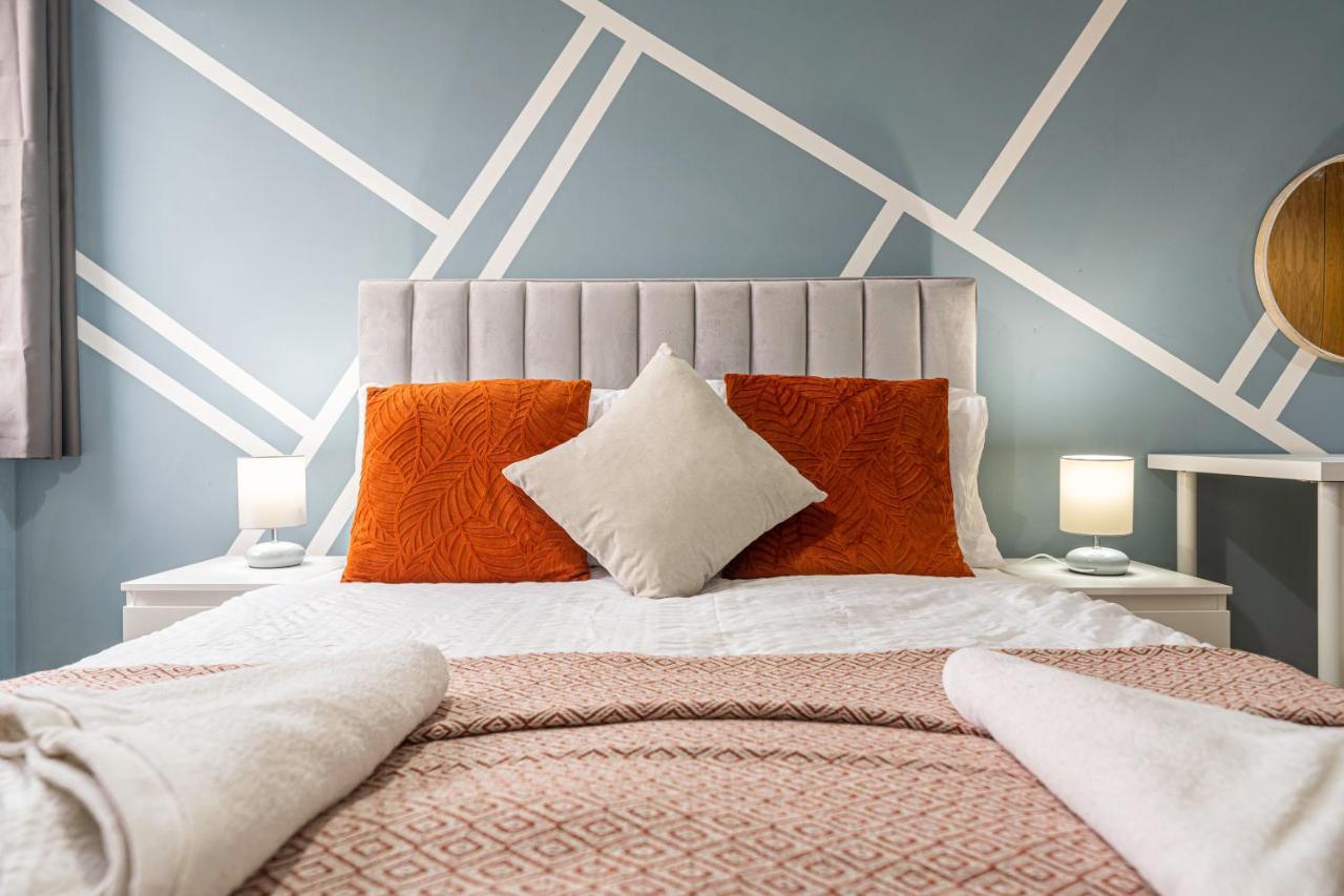 Jkg Property Solutions Presents Cosy City Apartment Coventry Exteriör bild
