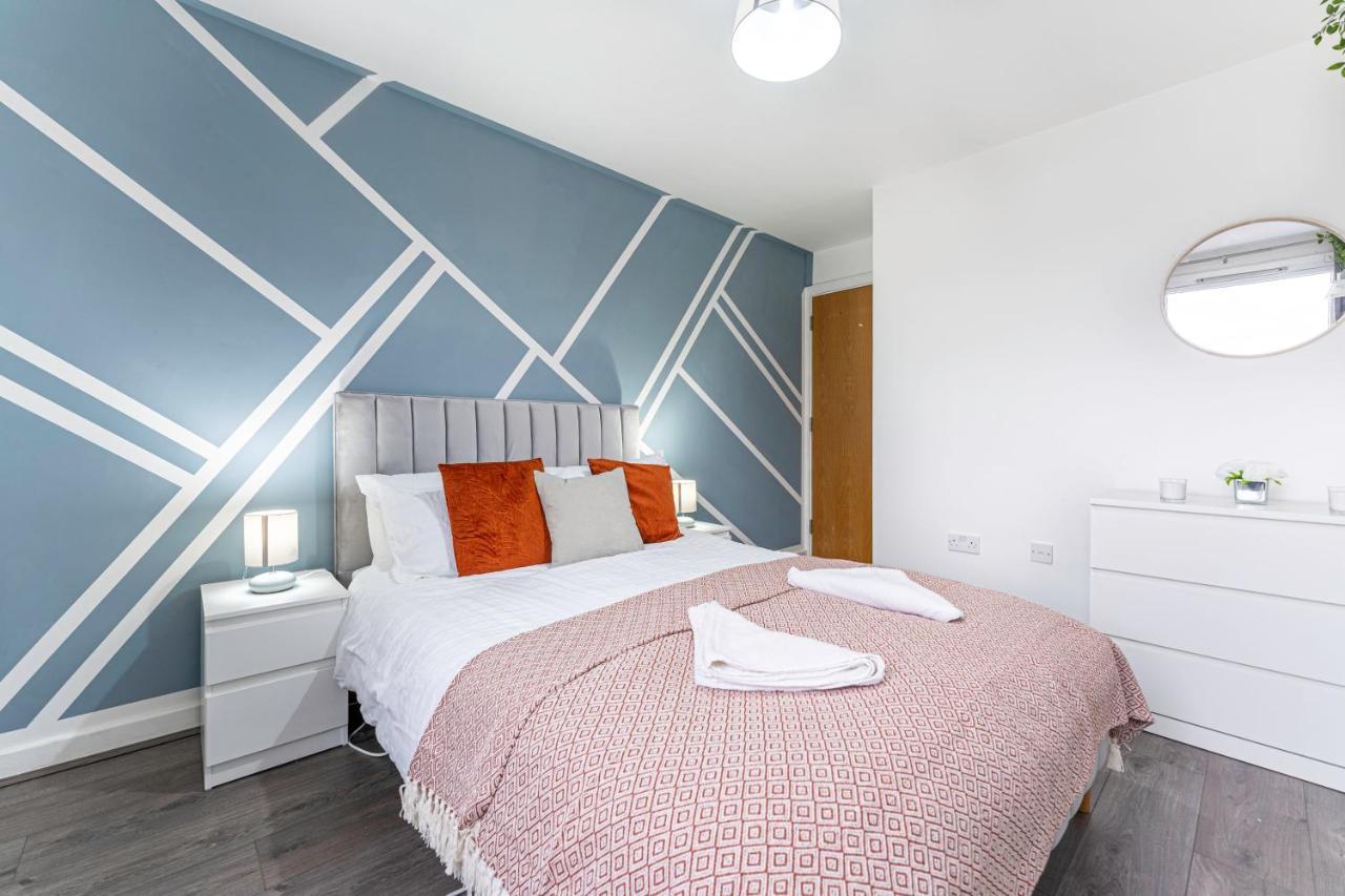 Jkg Property Solutions Presents Cosy City Apartment Coventry Exteriör bild
