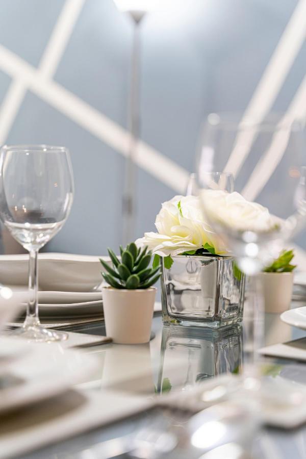 Jkg Property Solutions Presents Cosy City Apartment Coventry Exteriör bild