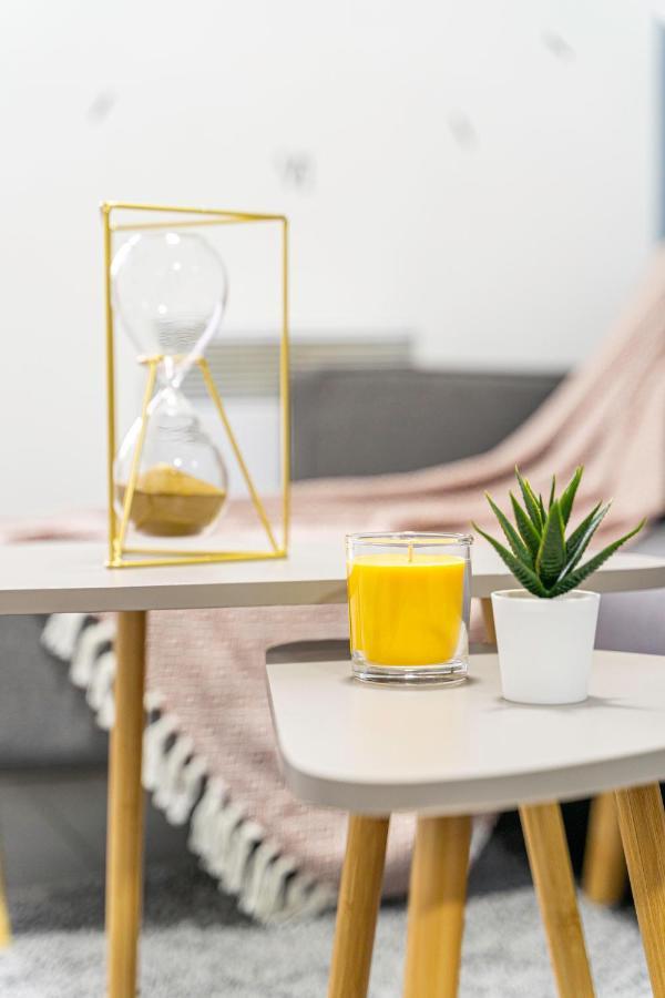 Jkg Property Solutions Presents Cosy City Apartment Coventry Exteriör bild